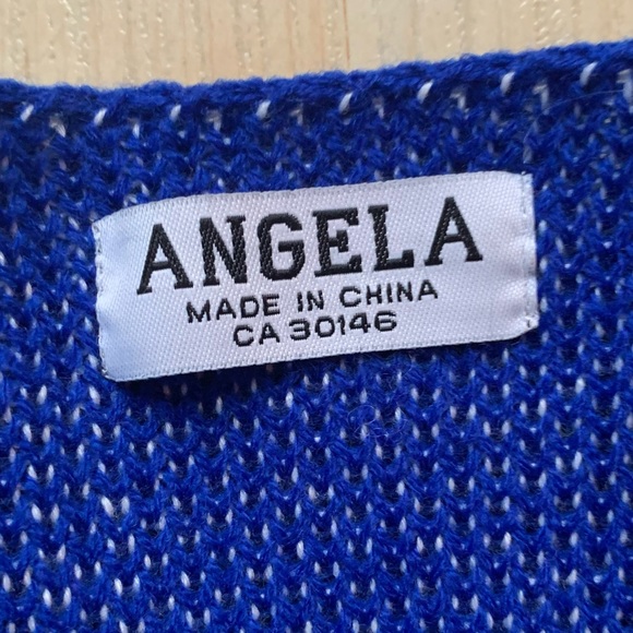 Angela Blue and White Checkered Grid Knit Cardigan - Picture 3 of 3